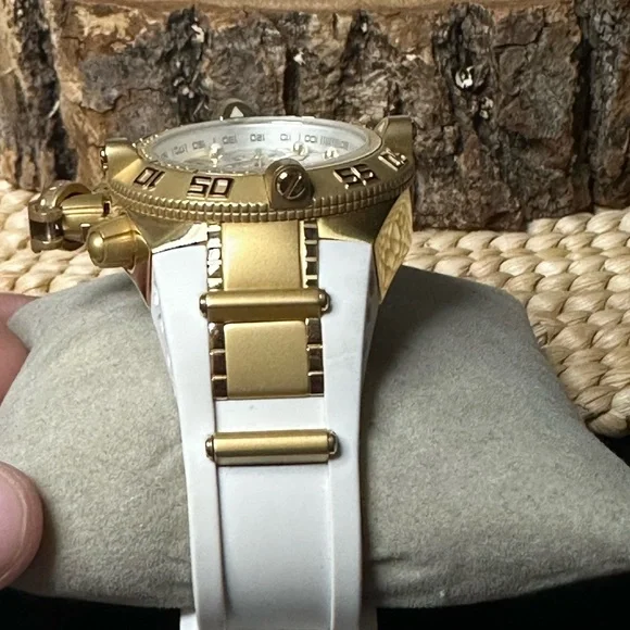 Invicta Subaqua Noma IV Lady 0535 Swiss Quartz Gold & Silver Watch Chronograph - Picture 9 of 11